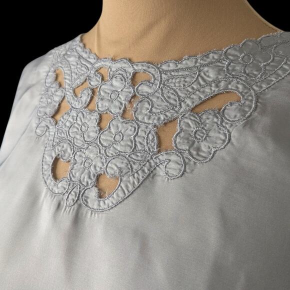 70s Dove Gray Satin Blouse XL with Floral Cutouts ~ Art Deco Revival EUC - Picture 5 of 12
